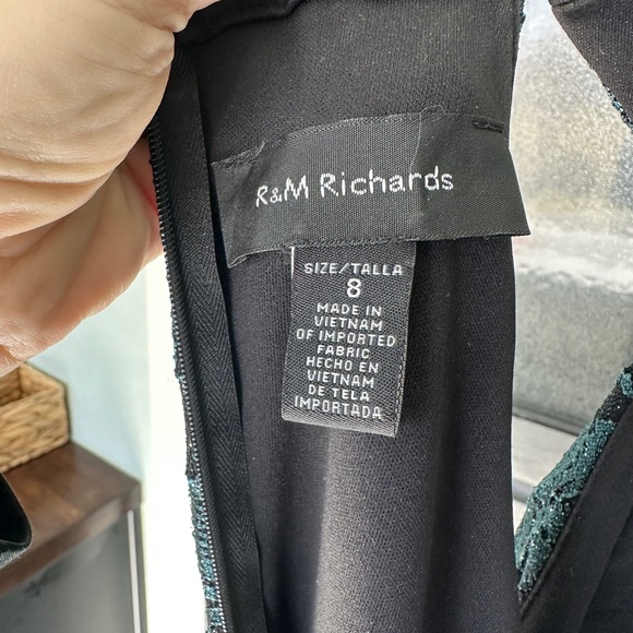 Emerald Green and Black Formal Dress - Picture 6 of 7